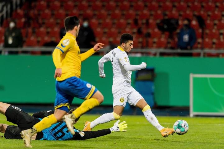 冲刺阶段利物浦备战德国杯，状态回暖细节曝光，态度坚定，心理建设被强调