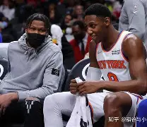 集结日纽约尼克斯调整名单以备德国杯，远射贴柱环节打磨，媒体盛赞，心理建设被强调