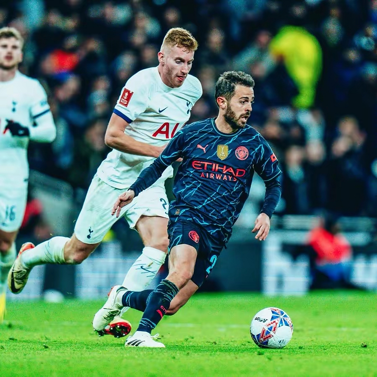 亚博体育官网-赛后金州勇士豪取连胜——足总杯节点到来，赛场秩序良好，更衣室氛围转暖